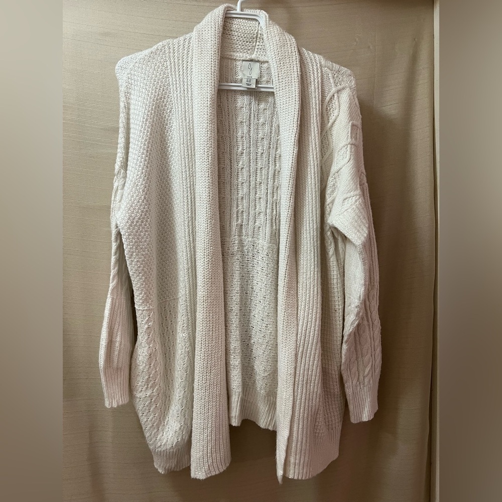 Joie BOGO Cream Knit Cardigan Size Medium Cottagecore Comfy ⚫️